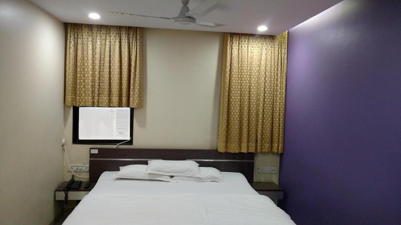 Eco Rooms Non-Ac - Mumbai — Photos 2